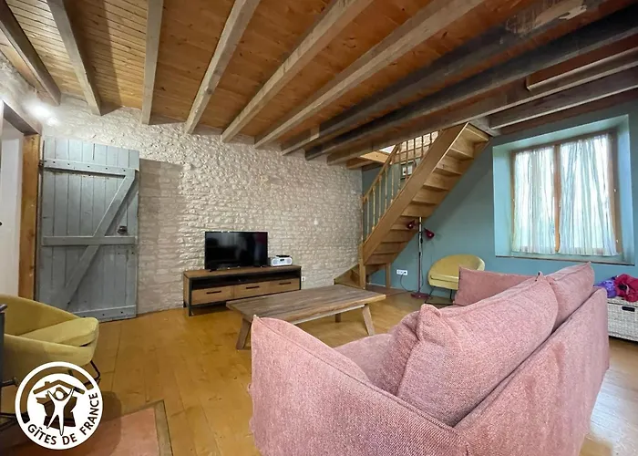 Hébergement de vacances Rénové 3 à Avec Wifi - Fr-1-426-600