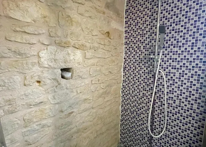 Hébergement de vacances Rénové 3 à Avec Wifi - Fr-1-426-600 *