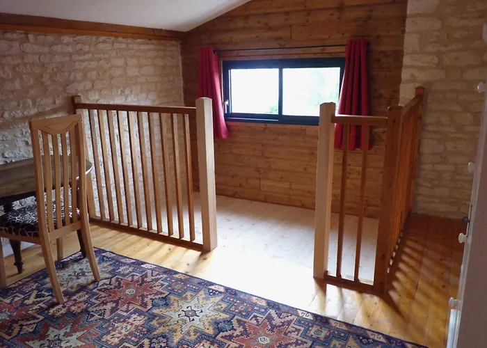 Hébergement de vacances Rénové 3 à Avec Wifi - Fr-1-426-600 Damvix